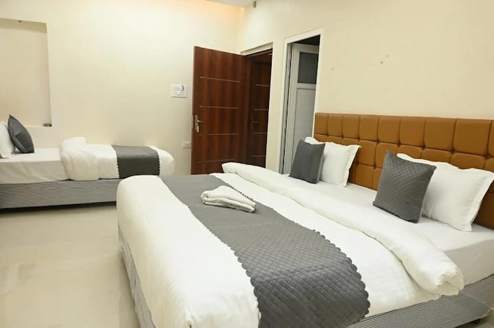 Hotel Sarvagya Inn